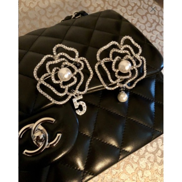 Camelia Brooch Hanging Pearl or Hanging 5 - Picture 1 of 8